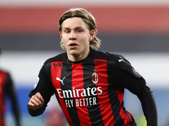 Soi keo bong da Genoa vs AC Milan, 17/12/2020 - Serie A
