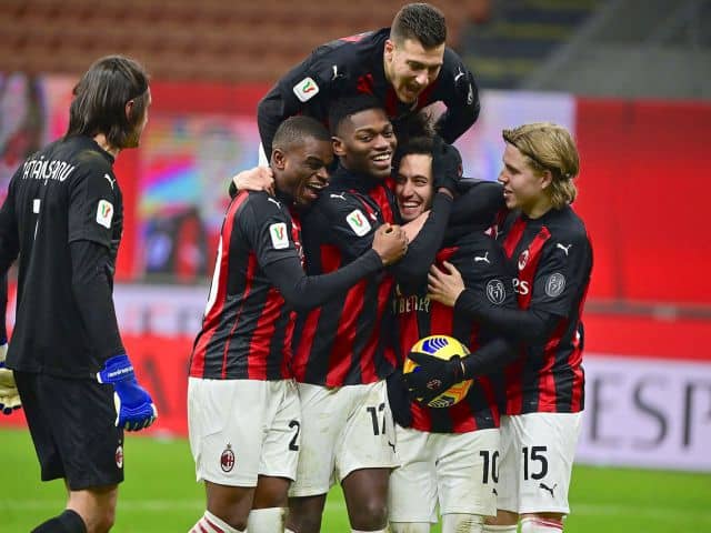 Soi kèo bóng đá AC Milan vs Atalanta, 24/1/2021 - Serie A