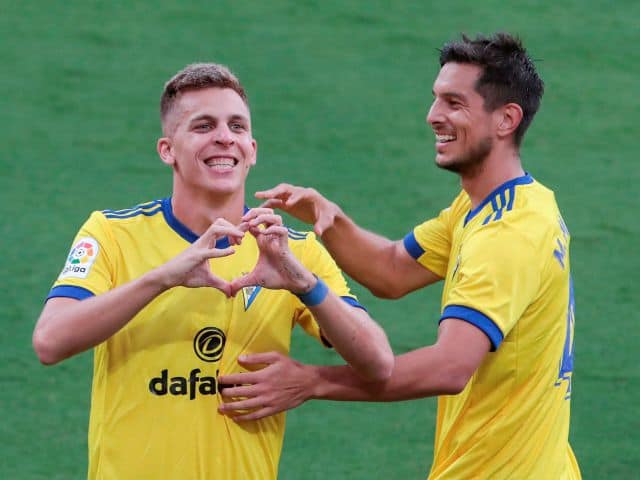 Soi keo bong da Granada vs Cadiz, 2/05/2021 - La Liga