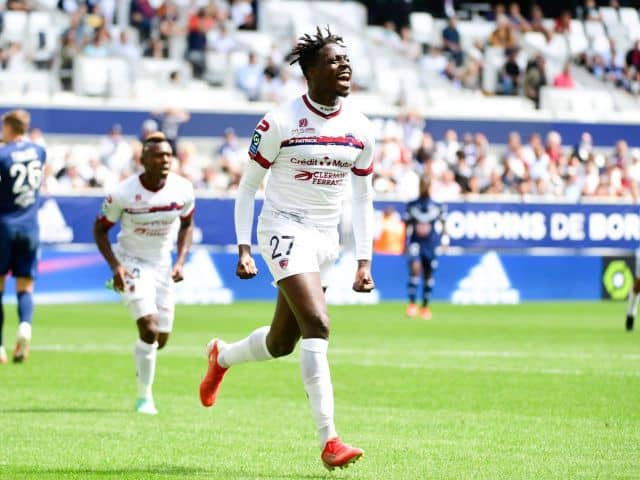 Soi kèo bóng đá Clermont vs Troyes, 15/08/2021 - Ligue 1