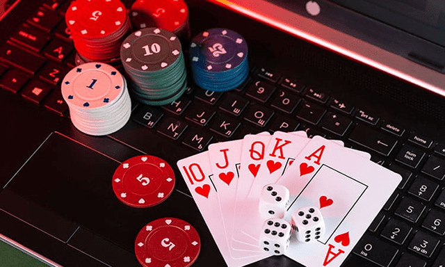 Tìm hiểu nguyên nhân tựa game Blackjack thu hút số lượng lớn người chơi?