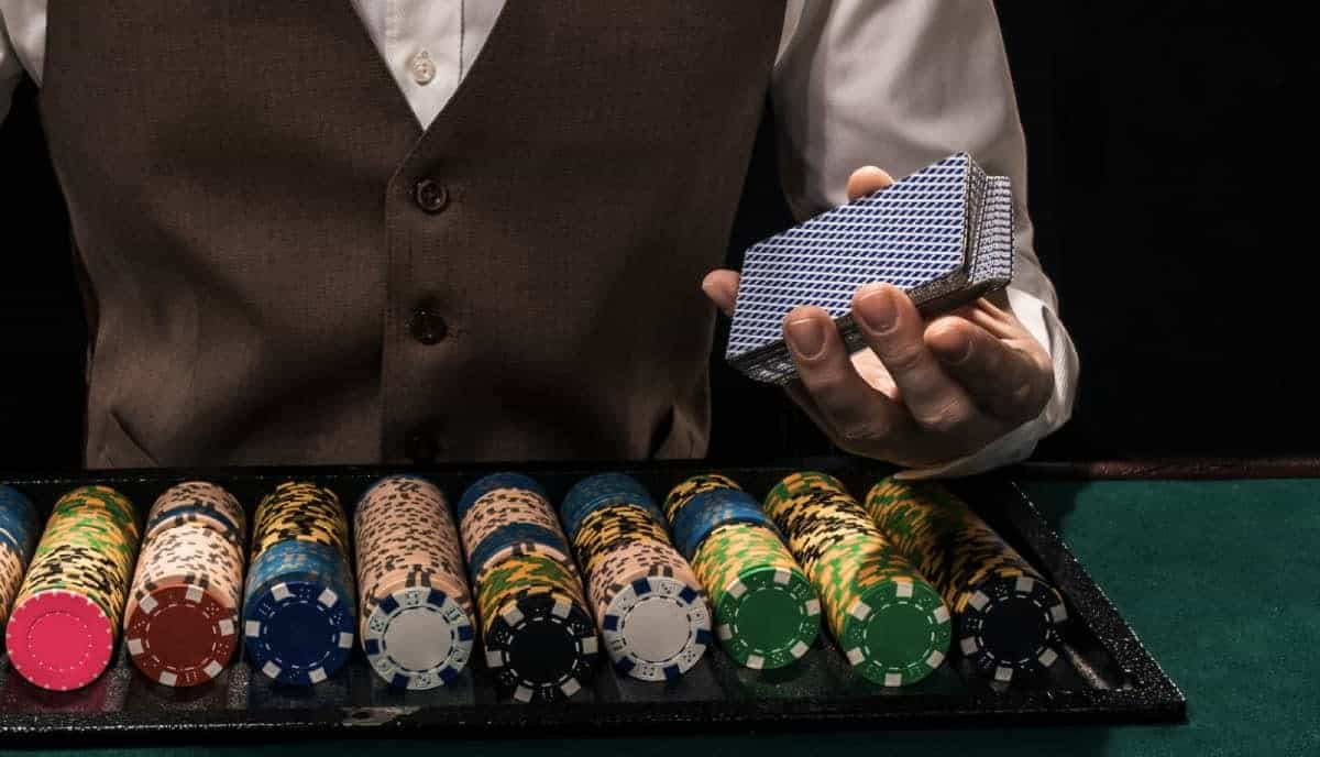 Blackjack và cách để bạn tham gia một ván bài Blackjack va cach de ban tham gia mot van bai